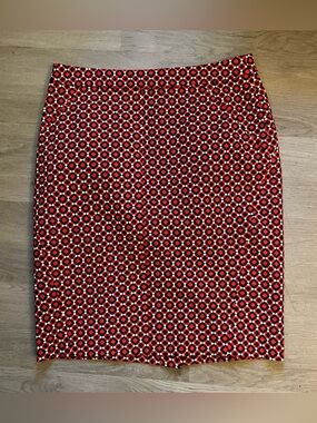 Size 6 Petite Ann Taylor Red Geometric Pencil Skirt
